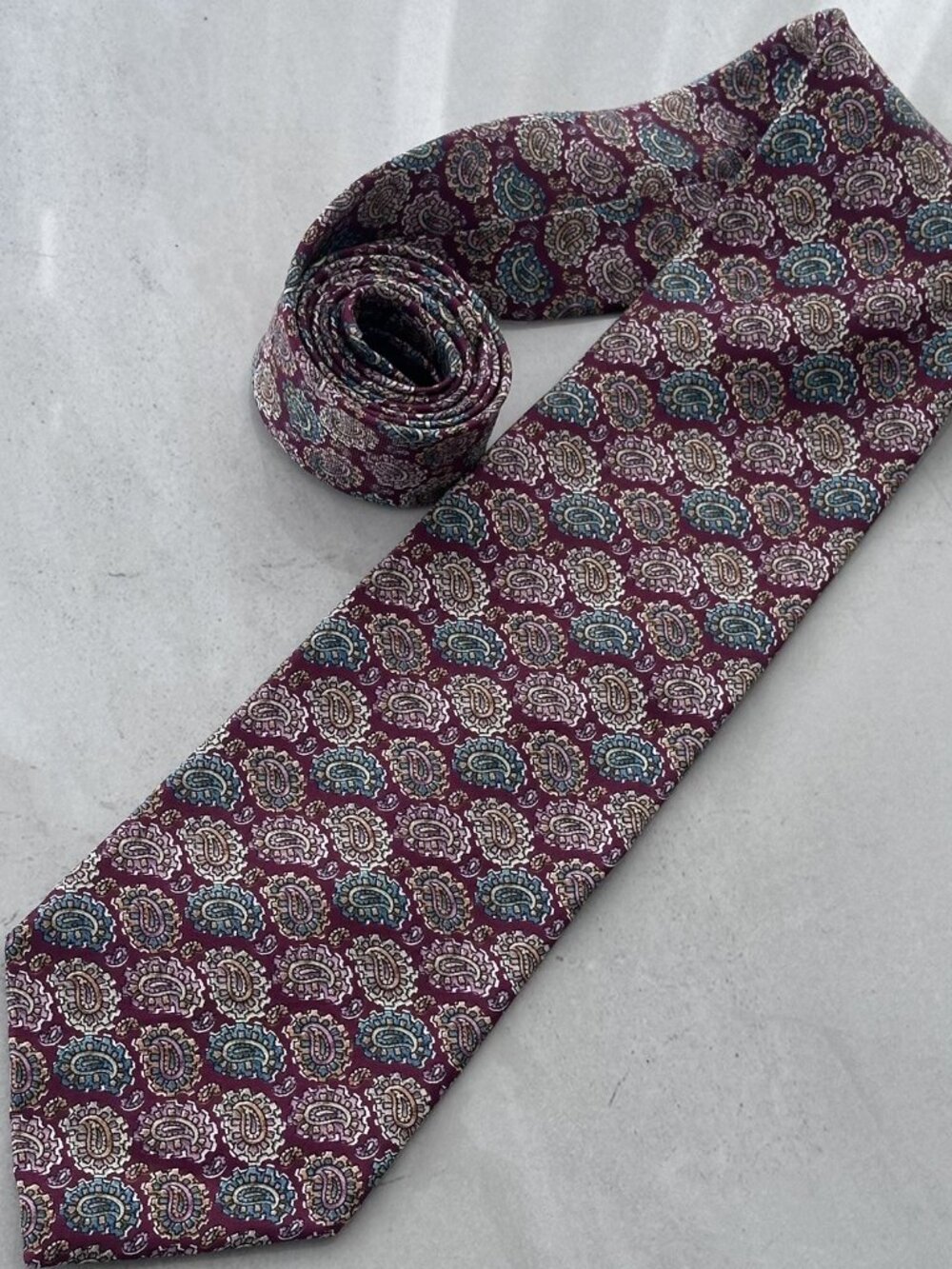 Christian Dior Cravates Red Silk Floral Vintage Mens Tie Made in Italy
